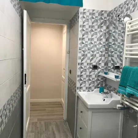 Vicino Stazione Termini E La Sapienza Casa Buffa * Rzym